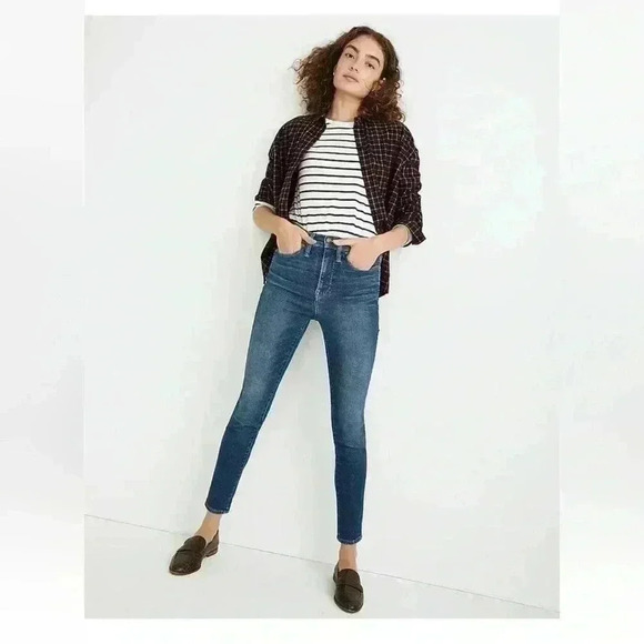 Madewell Denim - Women’s Madewell 10" High-Rise Skinny Jeans in Winston Dark Wash Size 27 Denim